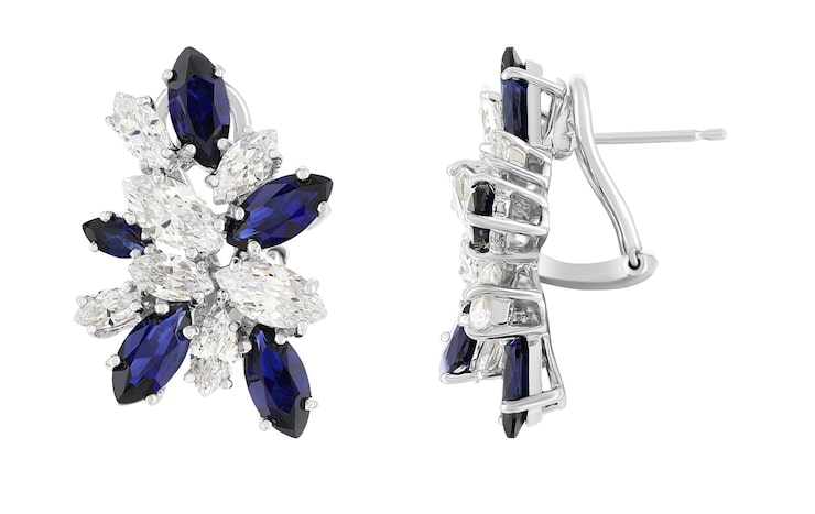 boucle d'oreille avec pierres précieuses