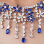 bijou cou avec saphir et diamant