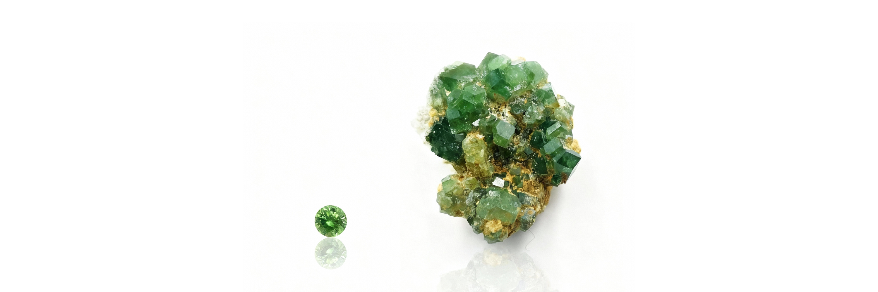 Grenat Demantoïde avec pierre naturelle